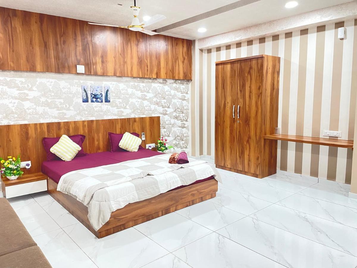 Kesar Hotel Viramgam Экстерьер фото