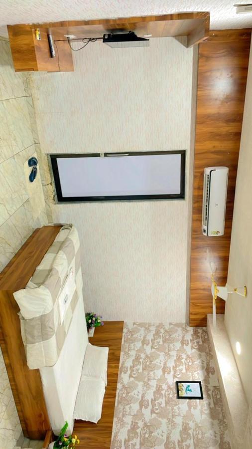 Kesar Hotel Viramgam Экстерьер фото